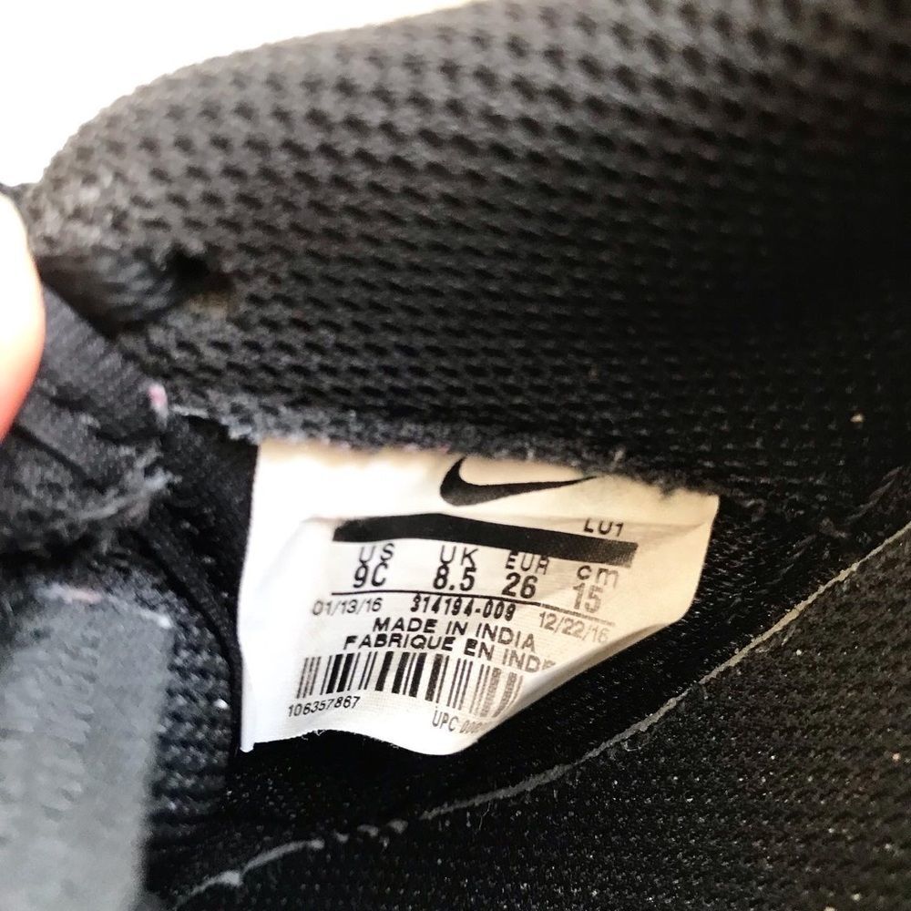 Nike black Air Force 1 EUC size 9 - Picture 8 of 8